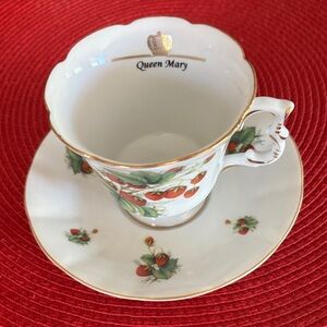 Queen Mary Fielder Keepsakes fine porcelain strawberry cup and saucer